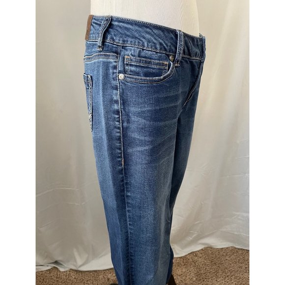 Maurices Dark/Medium-Wash Faded Lightly Distressed Straight Leg Raw Bottom Jeans - Picture 4 of 12